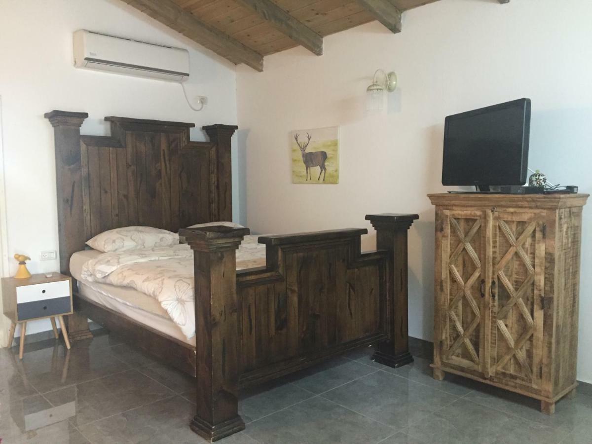 Hilltop Haven Chalet